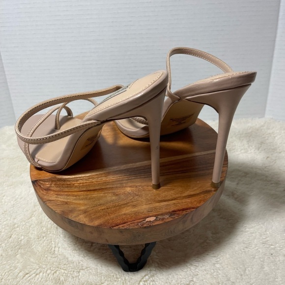 Minimalist Classic Steve Madden Nude Strappy Heels - Picture 4 of 10
